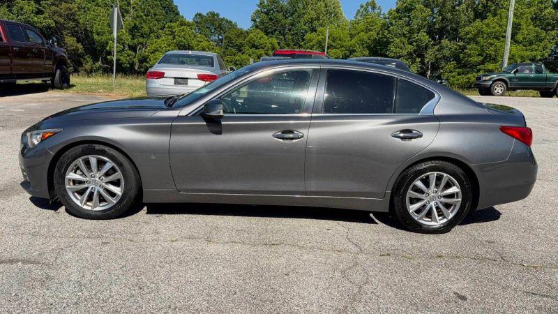 2015 INFINITI Q50 Premium
