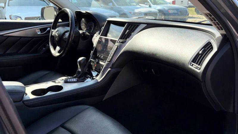 2015 INFINITI Q50 Premium