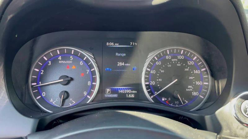 2015 INFINITI Q50 Premium