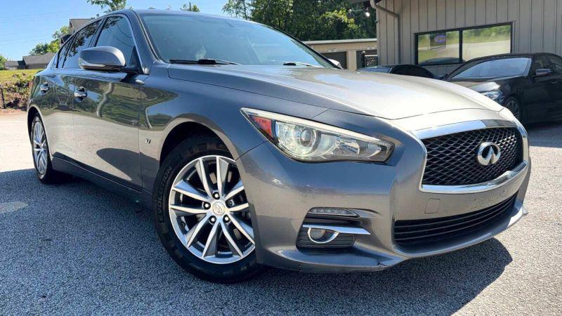 2015 INFINITI Q50 Premium