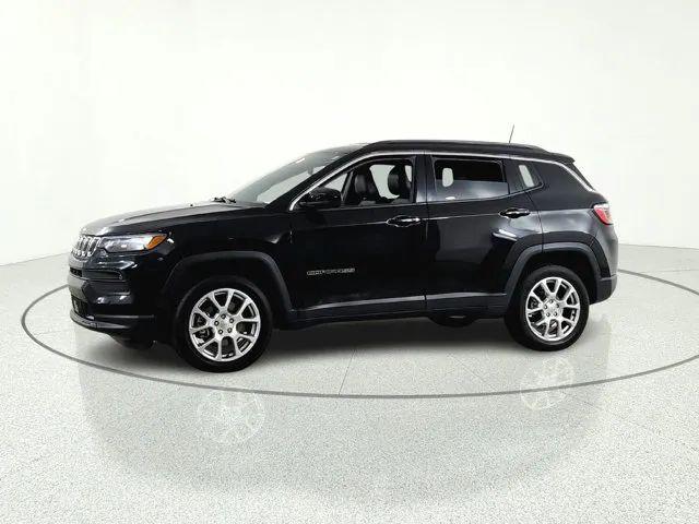 2023 Jeep Compass Latitude Lux FWD