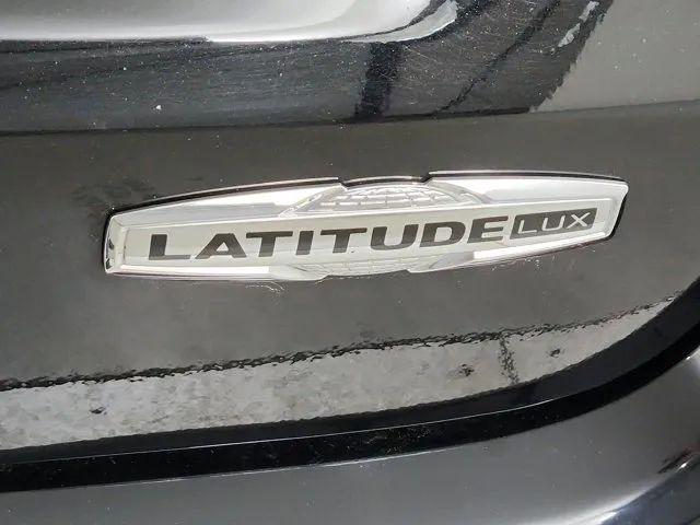 2023 Jeep Compass Latitude Lux FWD