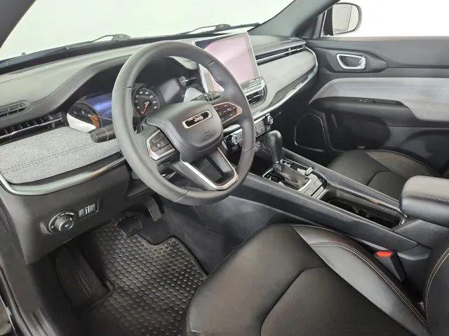 2023 Jeep Compass Latitude Lux FWD