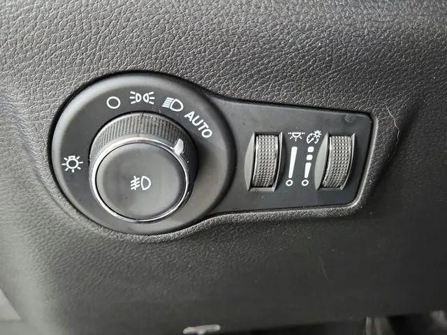2023 Jeep Compass Latitude Lux FWD