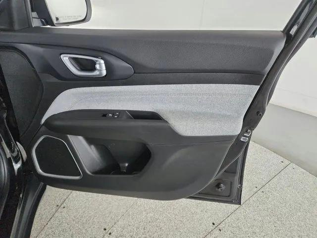 2023 Jeep Compass Latitude Lux FWD