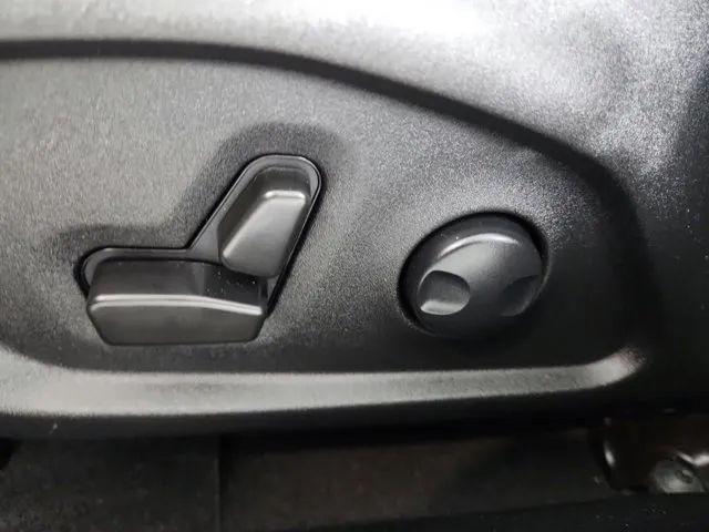 2023 Jeep Compass Latitude Lux FWD