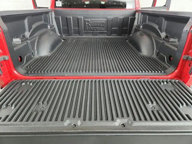 2022 Ram 1500 Big Horn Crew Cab 4x4 5'7" Box