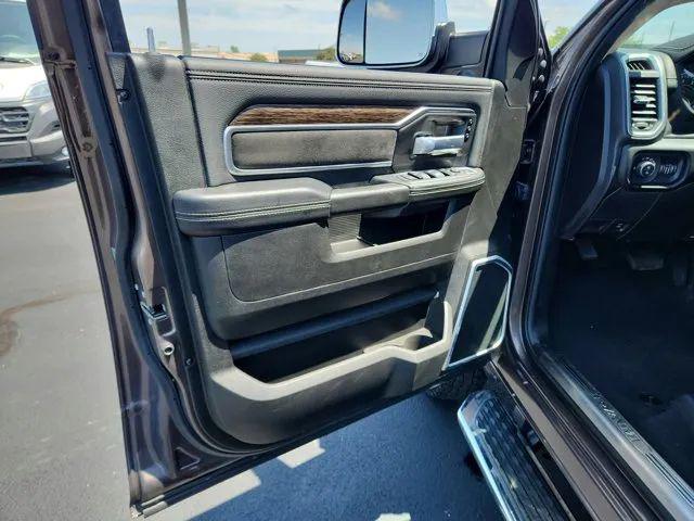 2021 Ram 3500 Laramie Crew Cab 4x4 8' Box