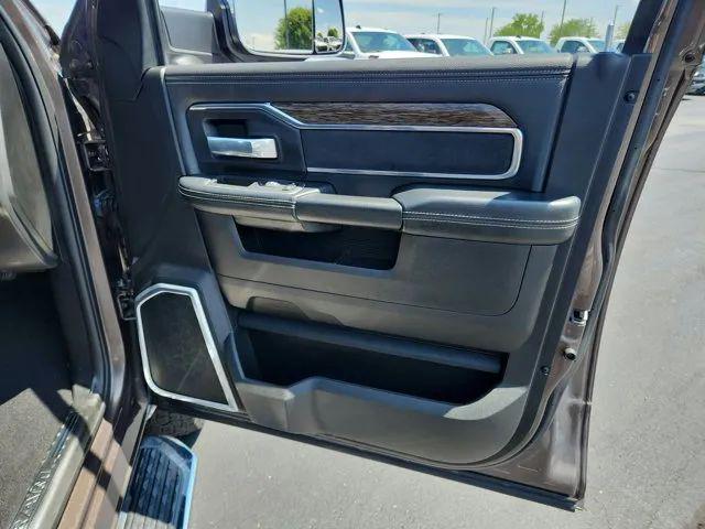 2021 Ram 3500 Laramie Crew Cab 4x4 8' Box