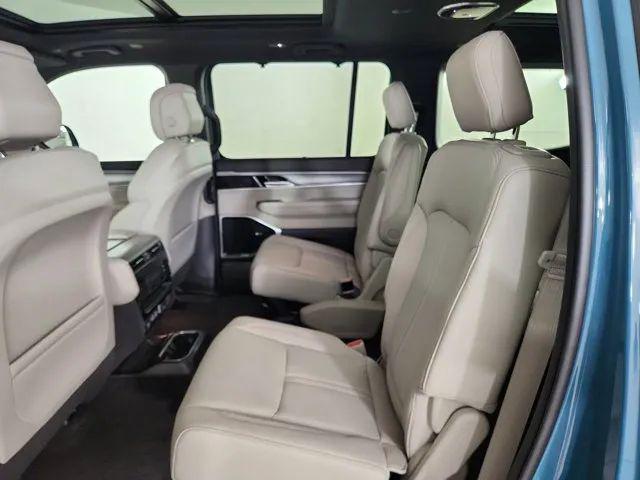 2026 Jeep Grand Wagoneer Limited Reserve 4x4
