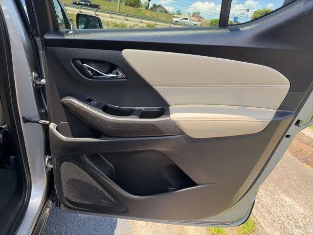 2023 Chevrolet Traverse AWD LT Cloth