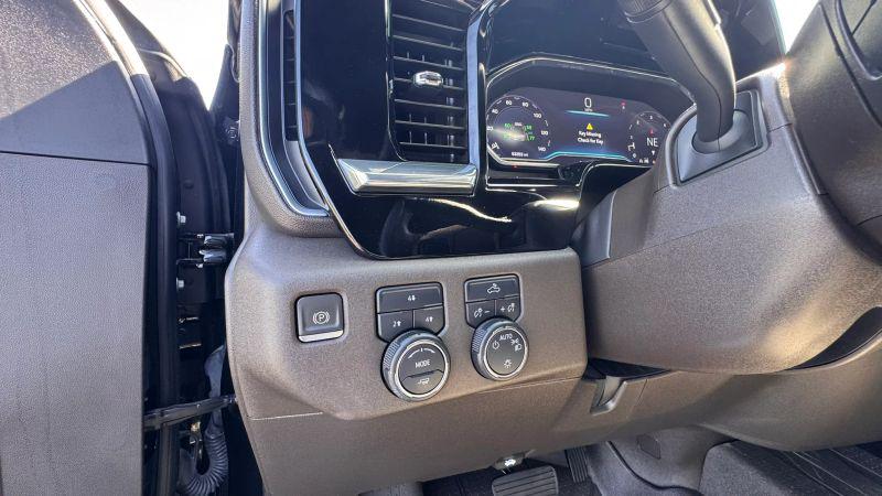 2024 Chevrolet Silverado 3500HD 4WD Crew Cab Long Bed LT