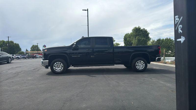 2024 Chevrolet Silverado 3500HD 4WD Crew Cab Long Bed LT