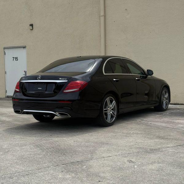 2017 Mercedes-Benz E-CLASS E 300 E 300