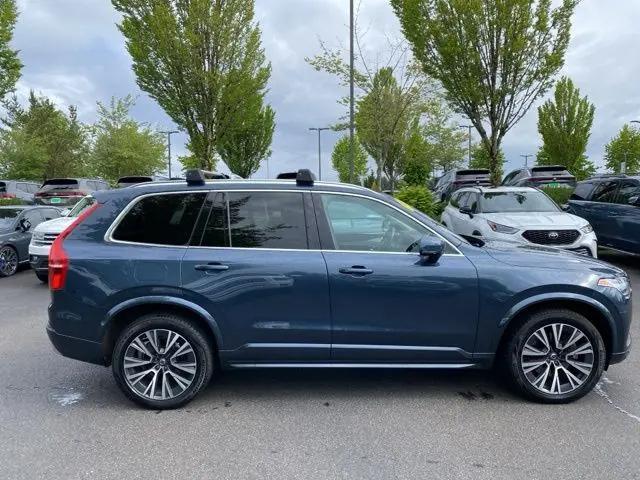 2021 Volvo XC90 T5 Momentum 7 Passenger