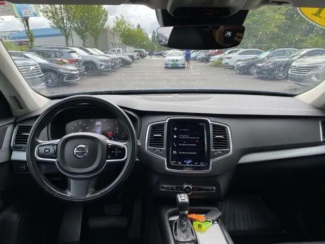 2021 Volvo XC90 T5 Momentum 7 Passenger