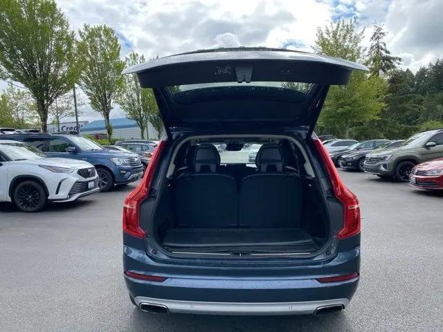 2021 Volvo XC90 T5 Momentum 7 Passenger