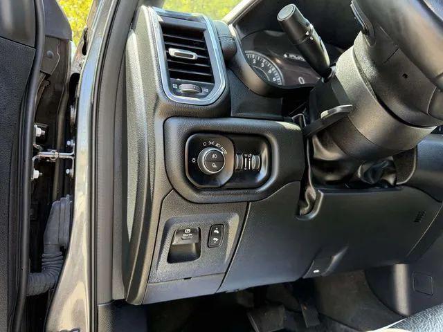 2024 Ram 1500 Laramie Crew Cab 4x4 5'7" Box