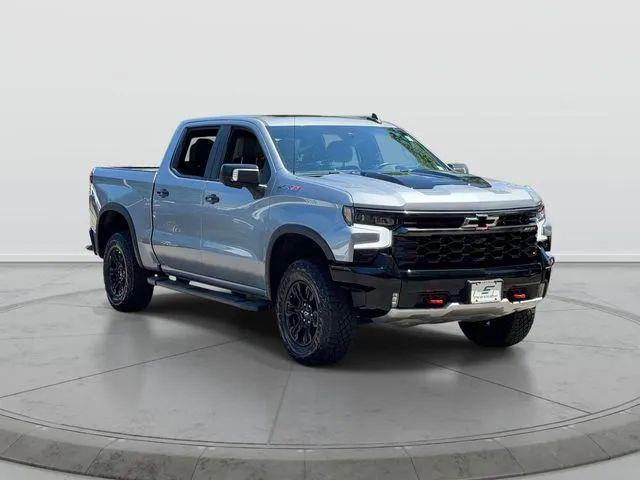 2023 Chevrolet Silverado 1500 4WD Crew Cab Short Bed ZR2 for sale in Amityville, NY