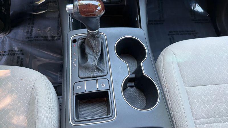 2016 Kia Sorento 2.4L LX