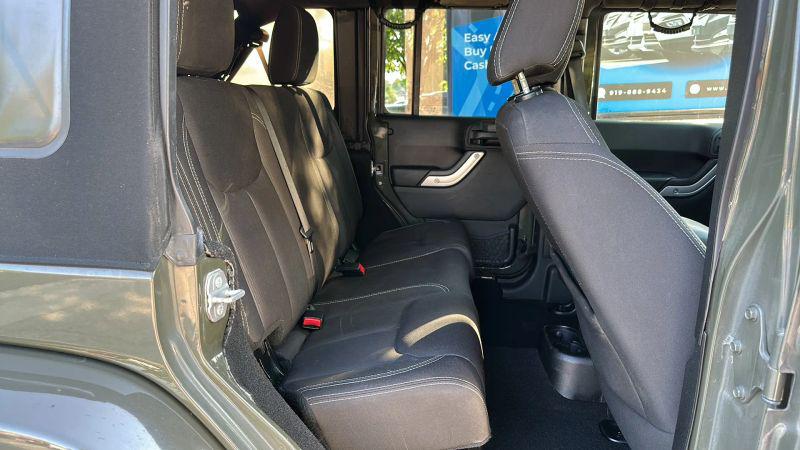2015 Jeep Wrangler Unlimited Sahara