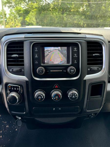 2022 Ram 1500 Classic SLT Crew Cab 4x2 5'7" Box