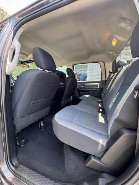 2022 Ram 1500 Classic SLT Crew Cab 4x2 5'7" Box