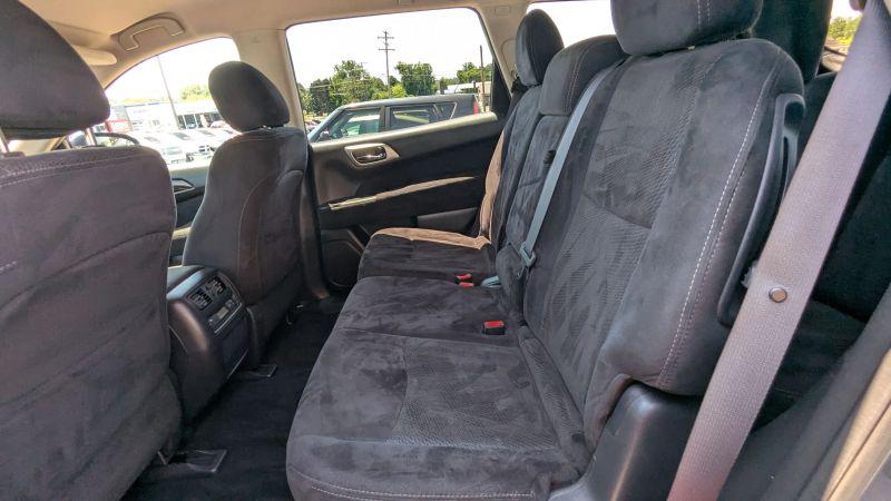 2015 Nissan Pathfinder S