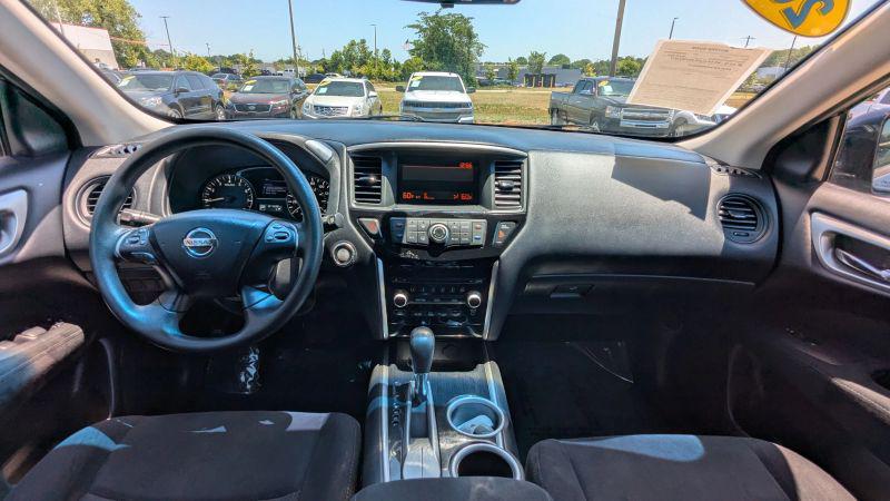 2015 Nissan Pathfinder S