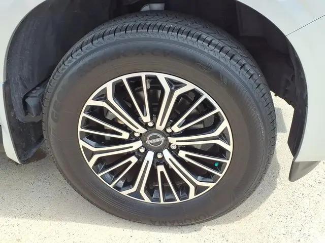 2025 Nissan Armada SL 4WD