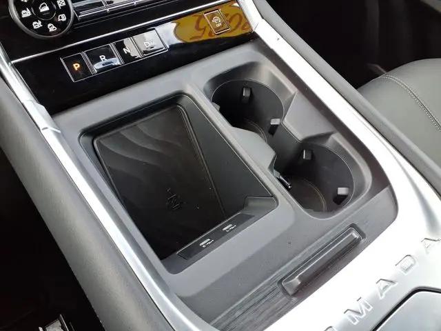 2025 Nissan Armada SL 4WD