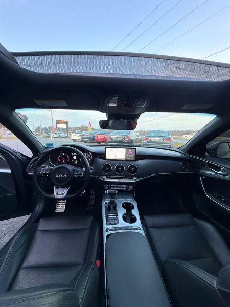 2022 Kia Stinger GT1