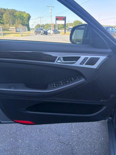 2015 Hyundai Genesis 3.8