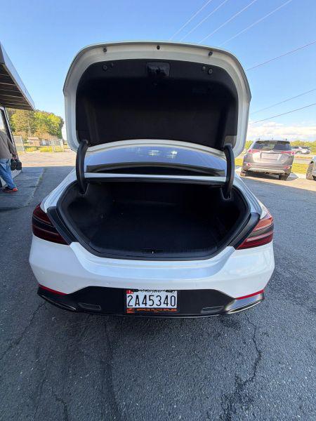 2022 Genesis G70 3.3T AWD Launch Edition