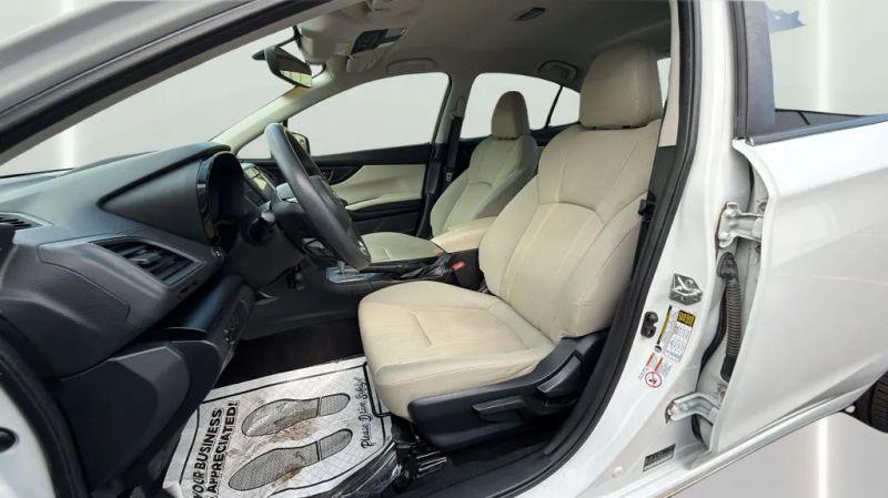 2019 Subaru Impreza 2.0i