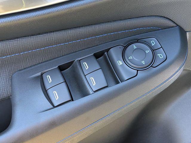 2026 Buick NV Sport Touring FWD