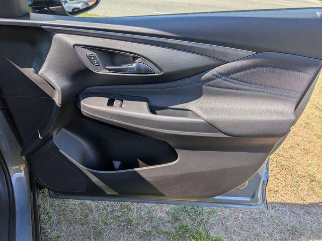 2026 Buick NV Sport Touring FWD