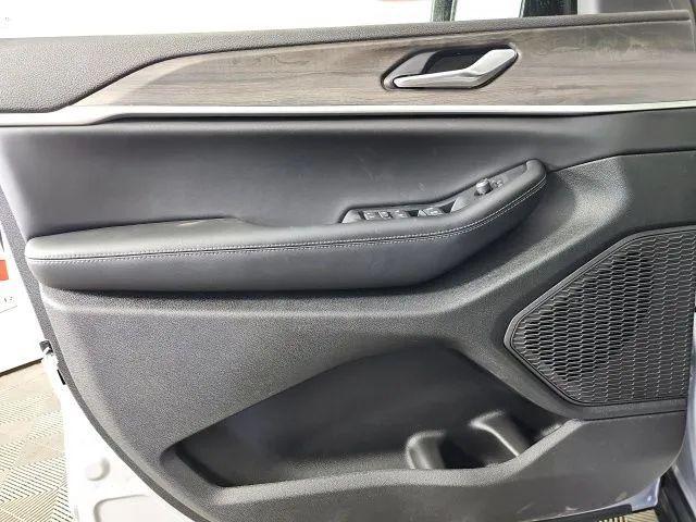 2026 Jeep Grand Cherokee L Altitude 4x4