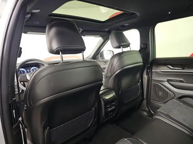 2026 Jeep Grand Cherokee L Altitude 4x4