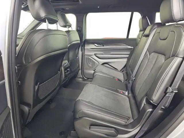 2026 Jeep Grand Cherokee L Altitude 4x4