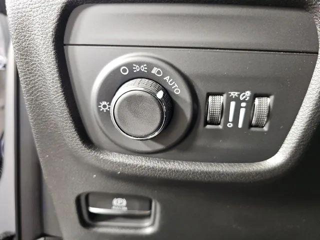 2026 Jeep Grand Cherokee L Altitude 4x4