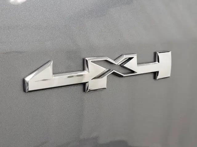 2022 GMC Canyon 4WD Crew Cab Short Box Elevation