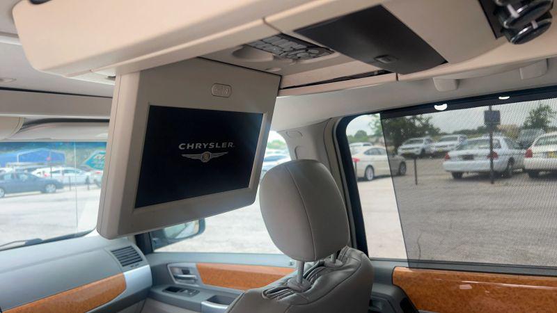 2008 Chrysler Town & Country Limited