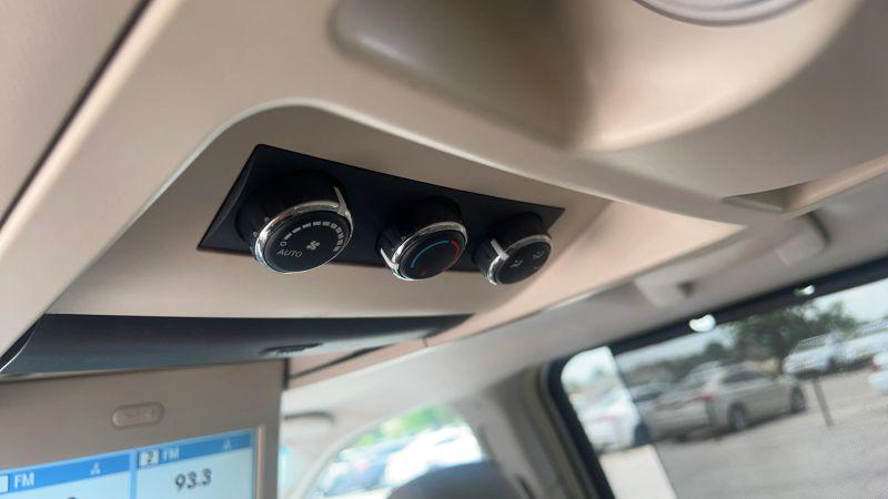 2008 Chrysler Town & Country Limited