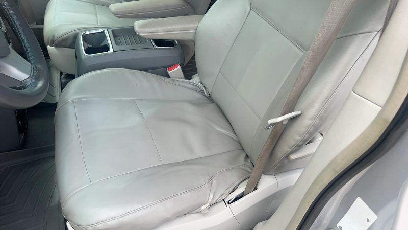 2008 Chrysler Town & Country Limited