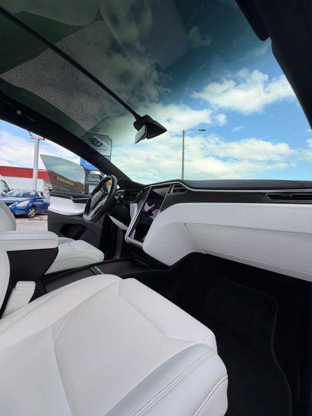 2017 Tesla Model X 75D