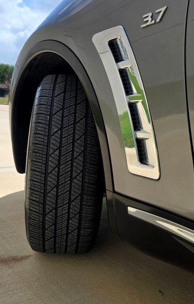 2015 INFINITI QX70 3.7