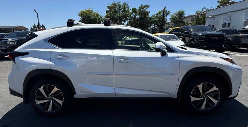 2021 Lexus NX 300h 300h
