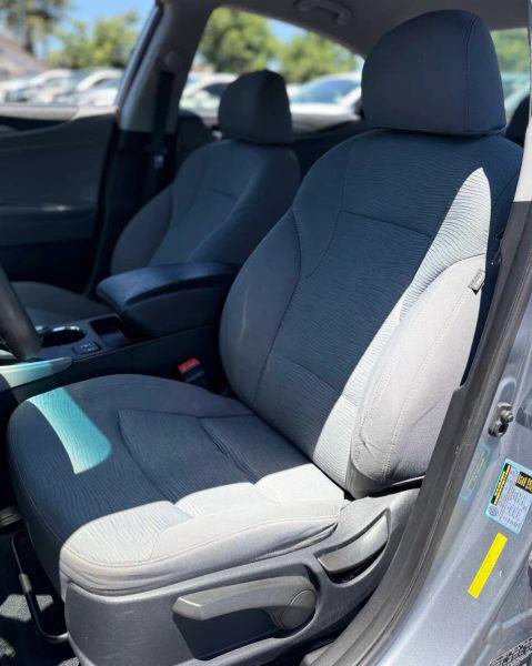 2015 Hyundai Sonata Hybrid Base