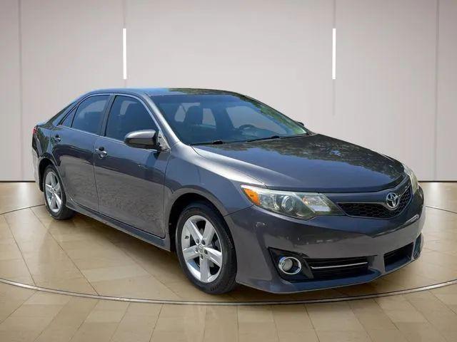 2014 Toyota Camry SE Sport